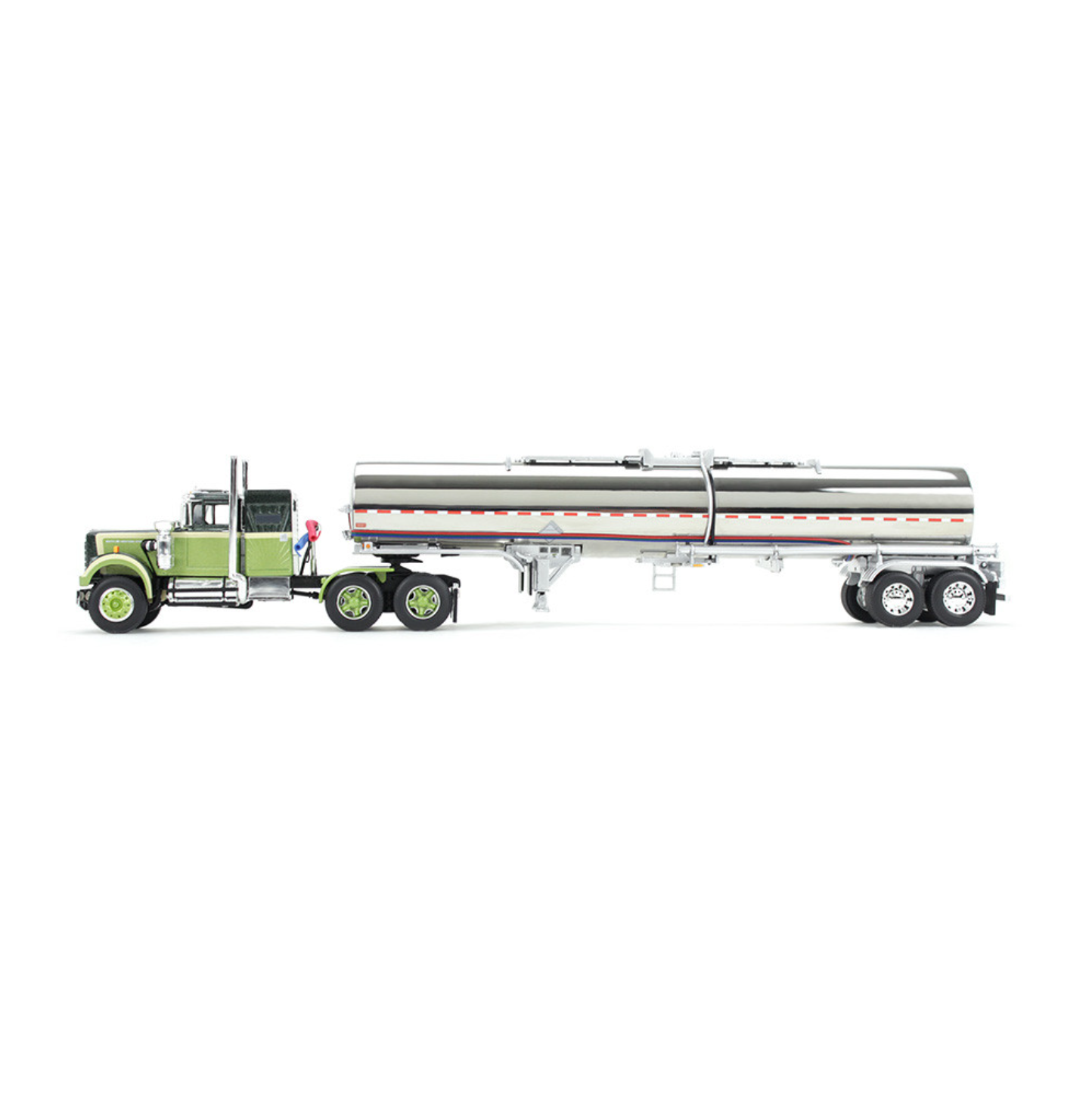 1/64 White Western Star 4900 - Dark Green/Olive