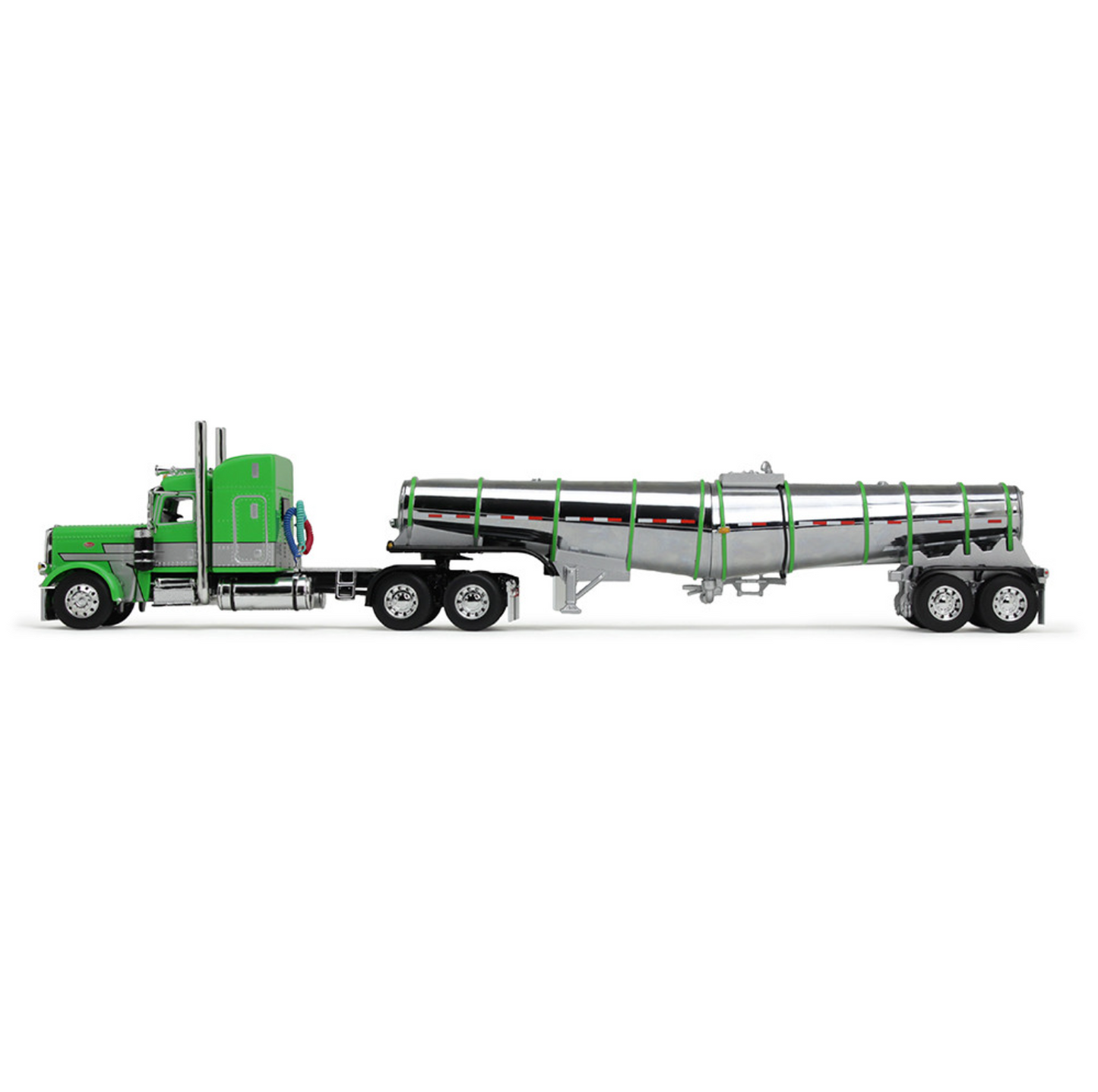 1/64 Peterbilt Model 389 - Green/Silver/Black