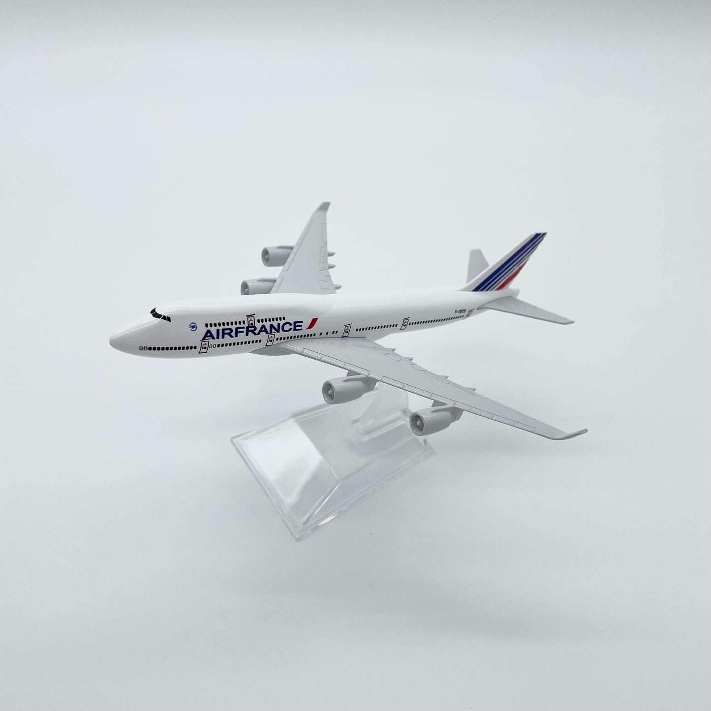 1/400 Scale Diecast Model Airplane with Stand