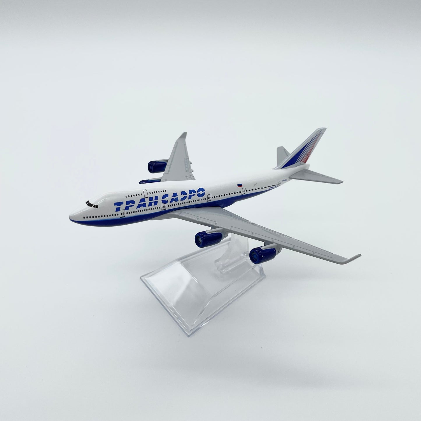 1/400 Scale Diecast Model Airplane with Stand