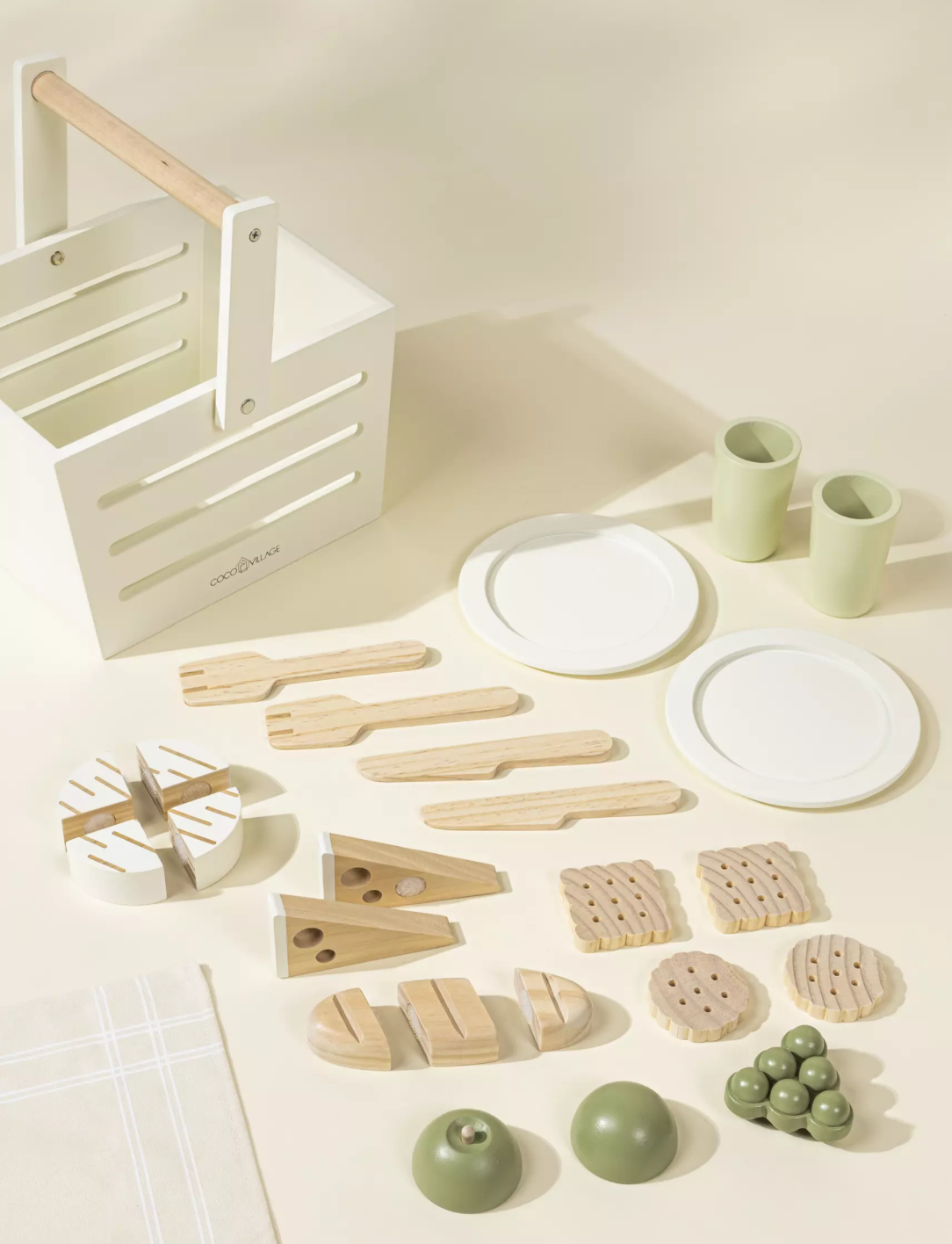 Wooden Picnic Playset & Accessories